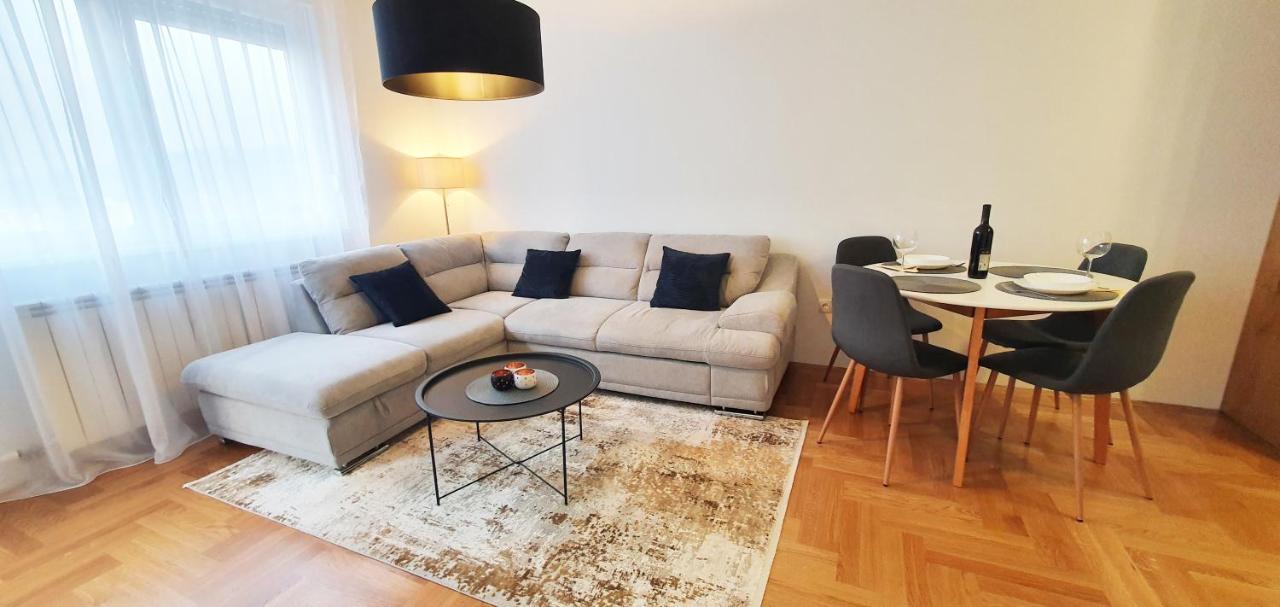 Atina Apartamento Saraievo Exterior foto